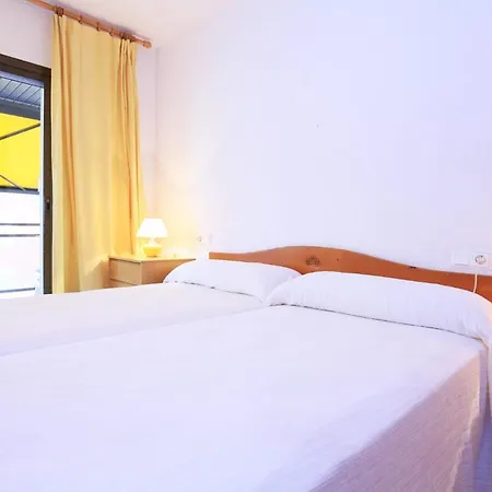 Txingudi - Only Families Apartment *