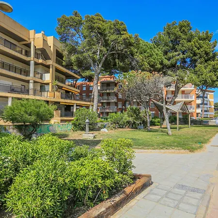 Txingudi - Only Families Apartment *
